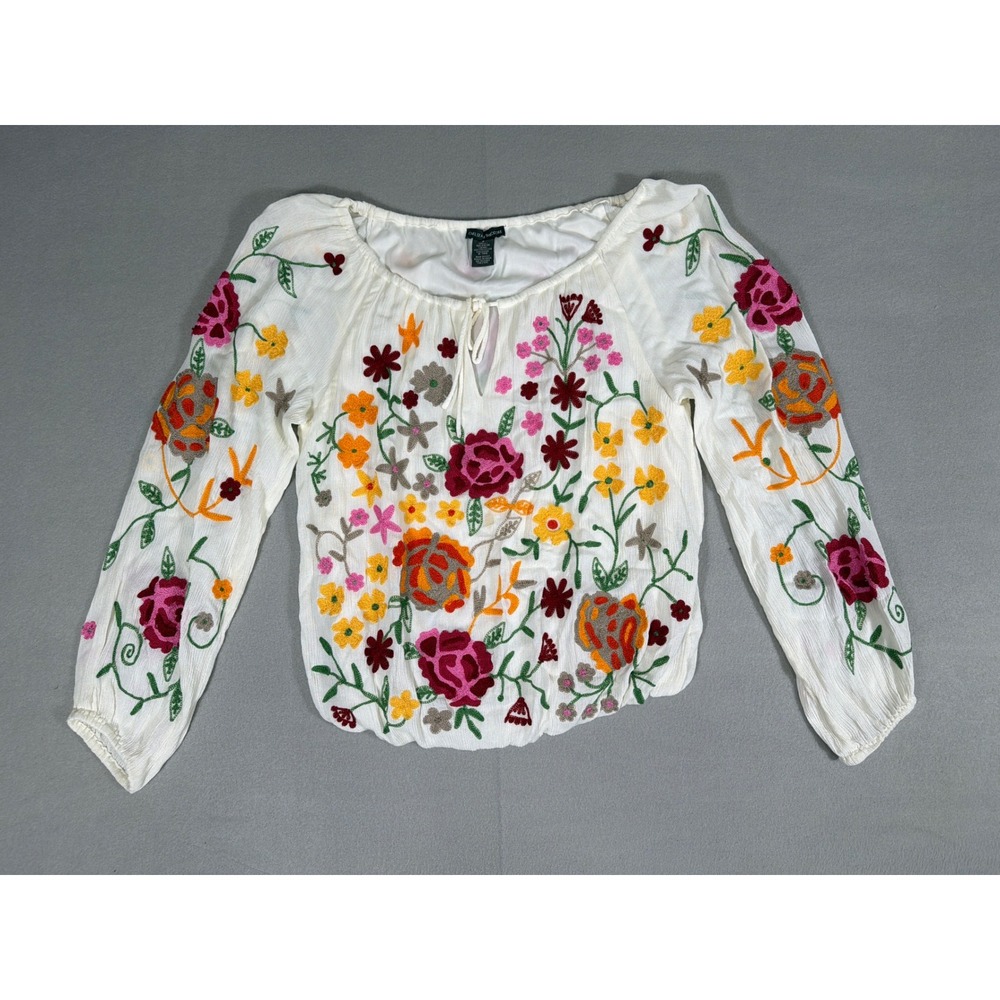 Chelsea & Theodore Embroidered Floral Peasant Blouse White Boho Long Sleeve Top